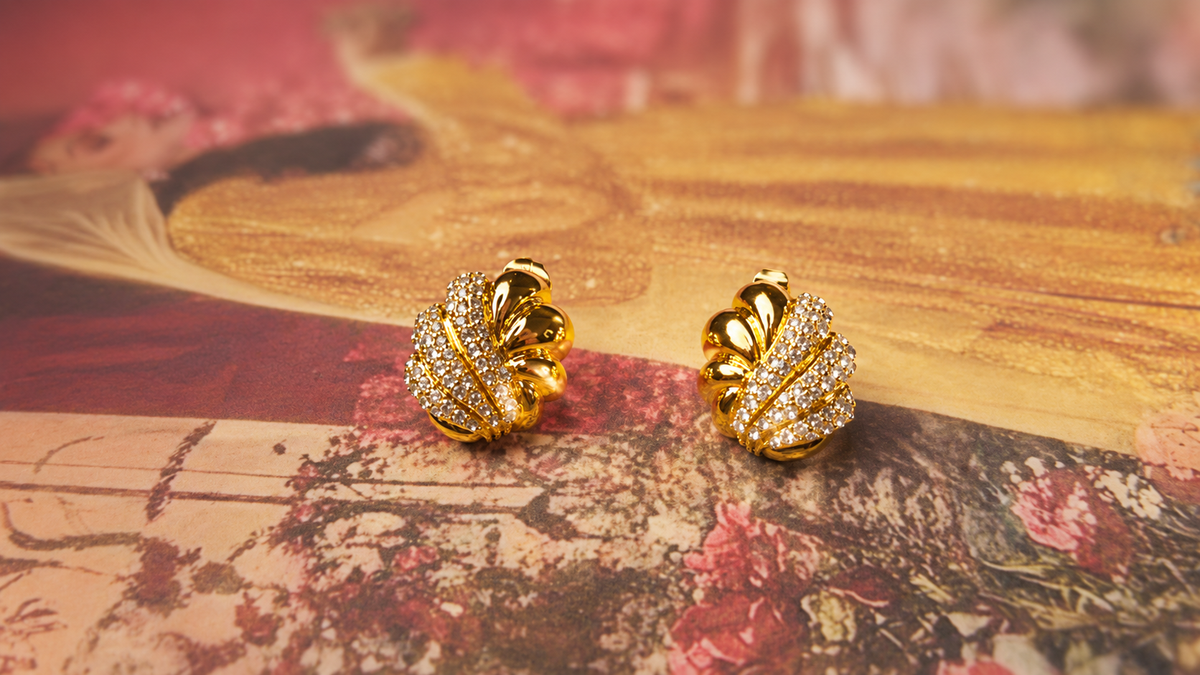 Noura Stud Earring